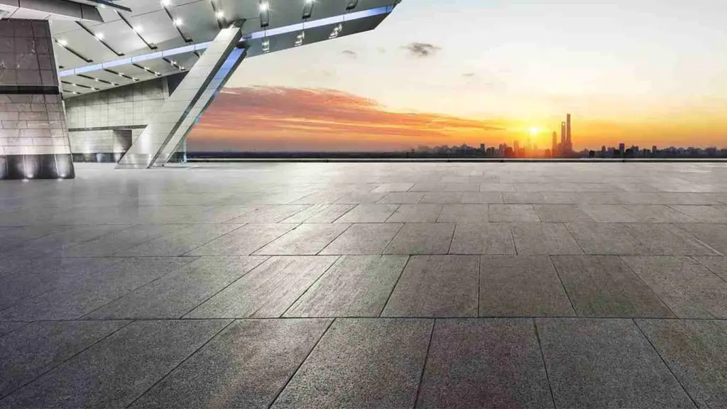 assembler une terrasse en dalles avec des plots terrasse