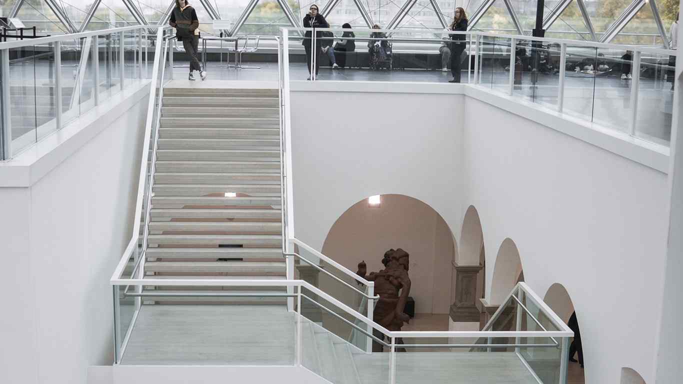 comment installer un garde corps en verre